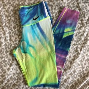 ❌SOLD❌ Women’s Nike Dri-Fit colorful Leggings